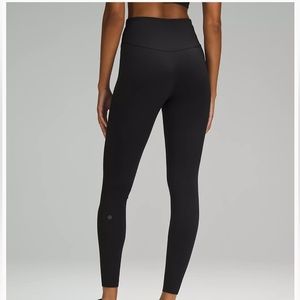 NWT Lululemon Base Pace High Rise Tight 25” Size 8